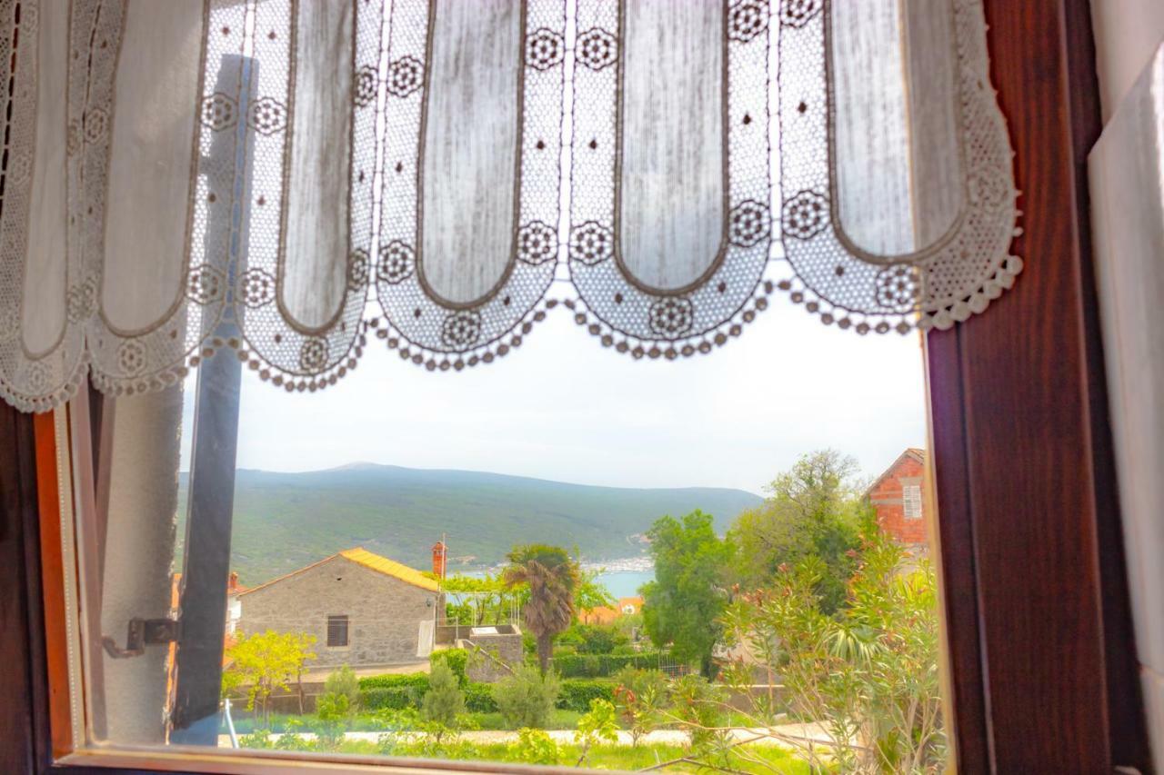 Kuca Za Odmor Kornic Villa Buitenkant foto